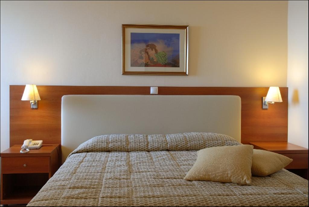 Hotel Nissaki Beach Nisaki  客房 照片